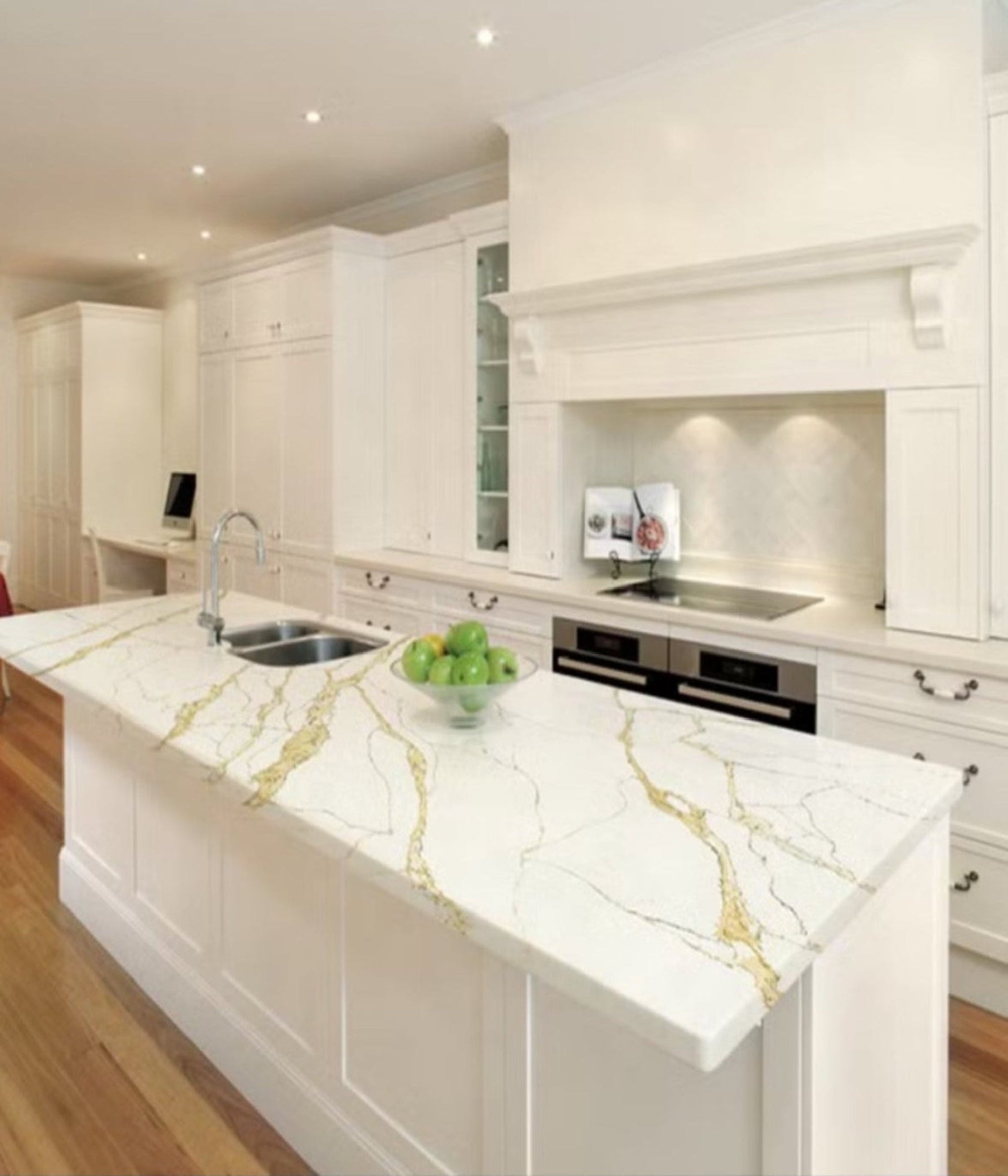 Calacatta Quartz Gold